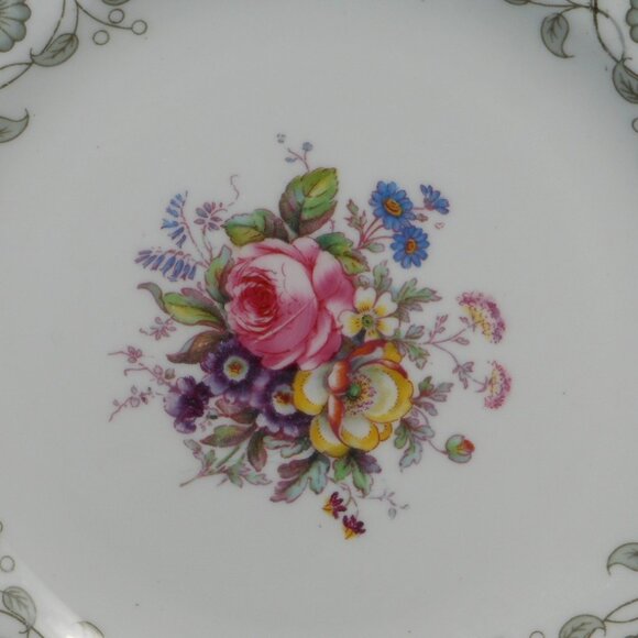 Set of 4 vintage Royal Crown Derby fine porcelain salad plates - Picture 5 of 7